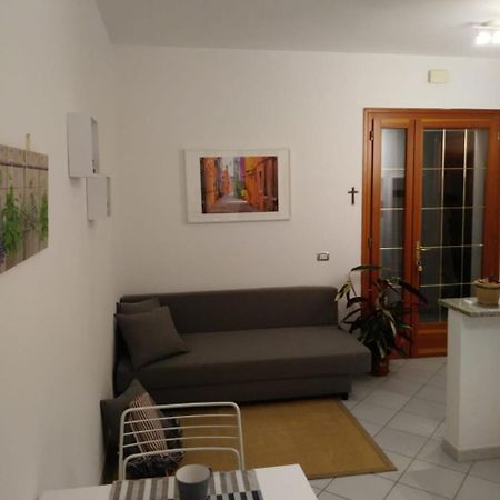 דירות Iolanda di Savoia Angy House מראה חיצוני תמונה